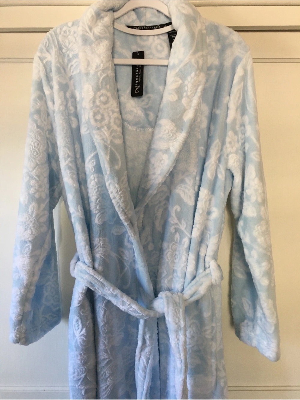 Signature Dream Soft Plush Shawl Collar Robe - Light Blue Sz M